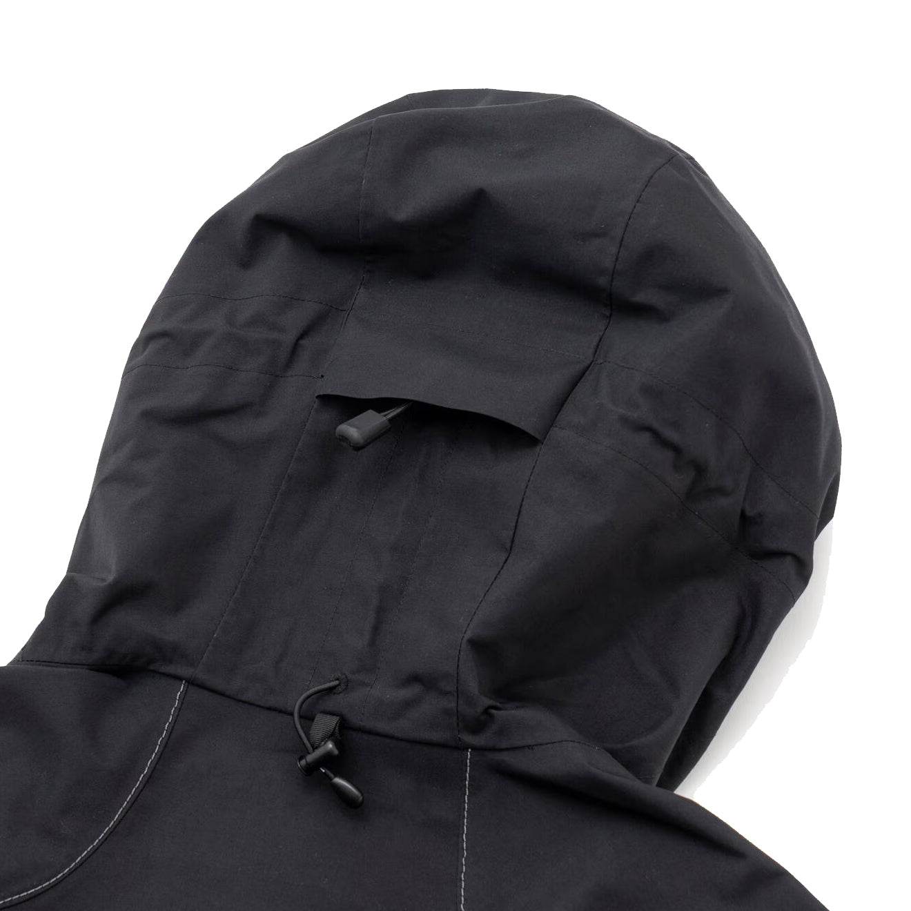 And Wander 2.5L Hiker Rain Jacket Black