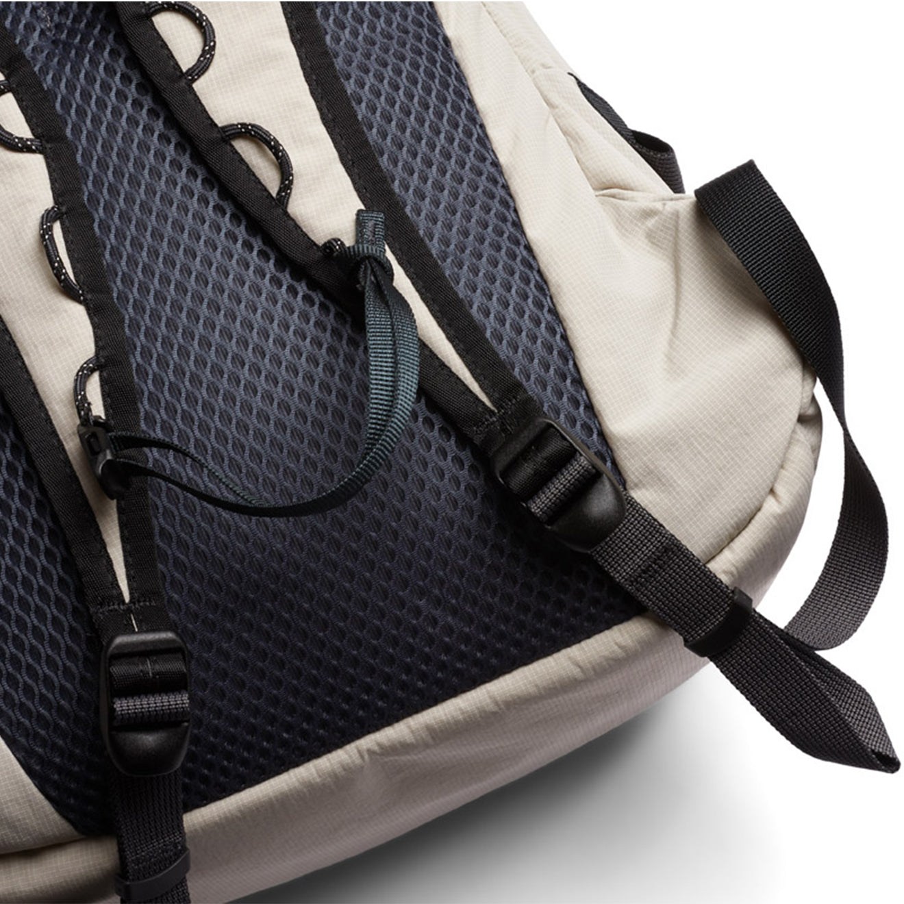 Bellroy Lite Daypack 20L Ash - The Sporting Lodge