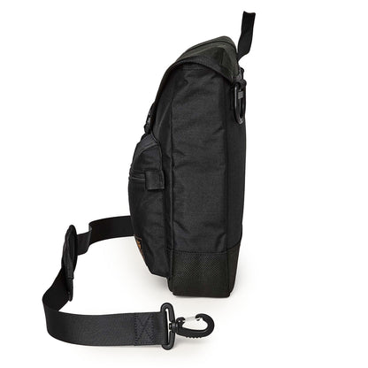 Filson Surveyor Messenger Bag Black - The Sporting Lodge