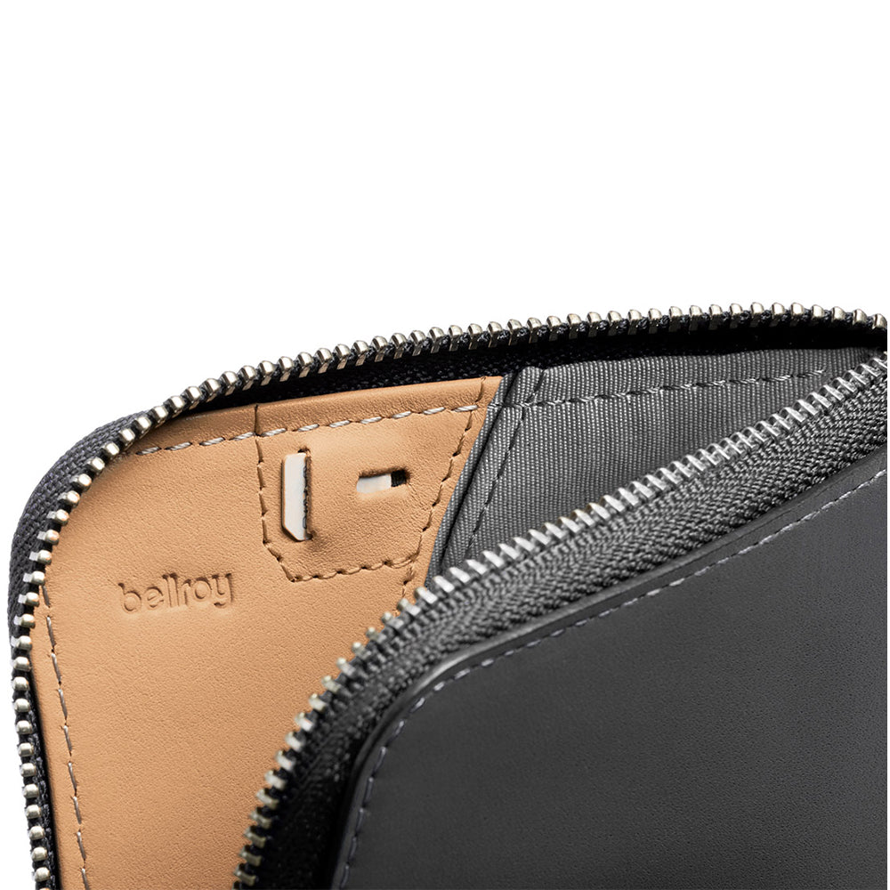 Bellroy Card Pocket Charcoal Cob - The Sporting Lodge